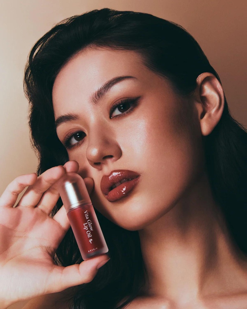 ay lip oil chilled berry Image 2.jpeg