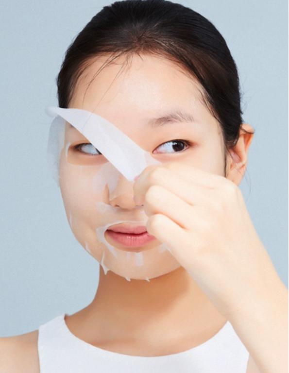 innisfree kombucha sheetmask Image 4.jpeg