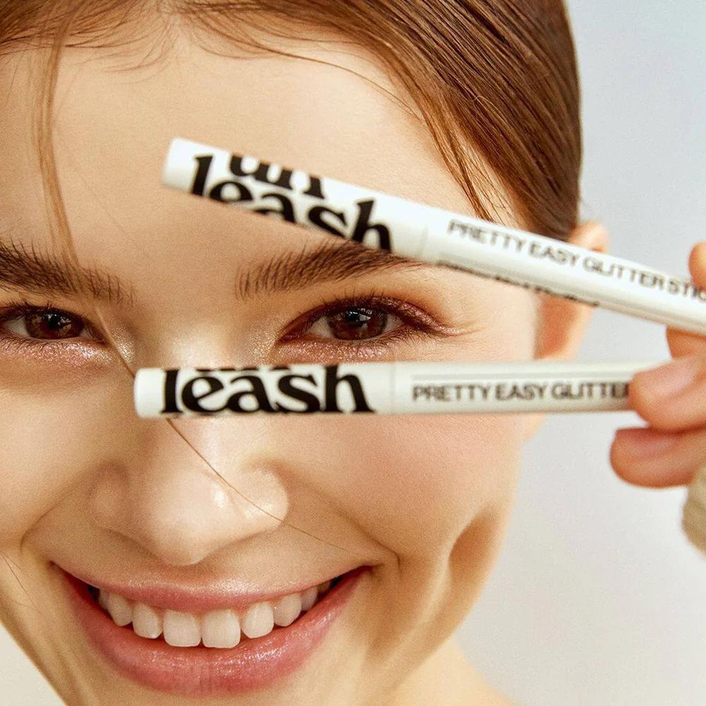 unleashia glitter stick 01 Image 3.jpeg