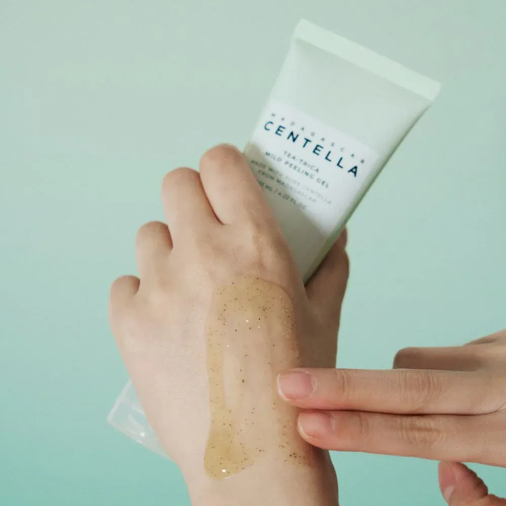SKIN1004-Madagascar-Centella-Tea-Trica-Mild-Peeling-Gel-6_b6bb8344-a638-4392-b14d-8468777c12a3.webp