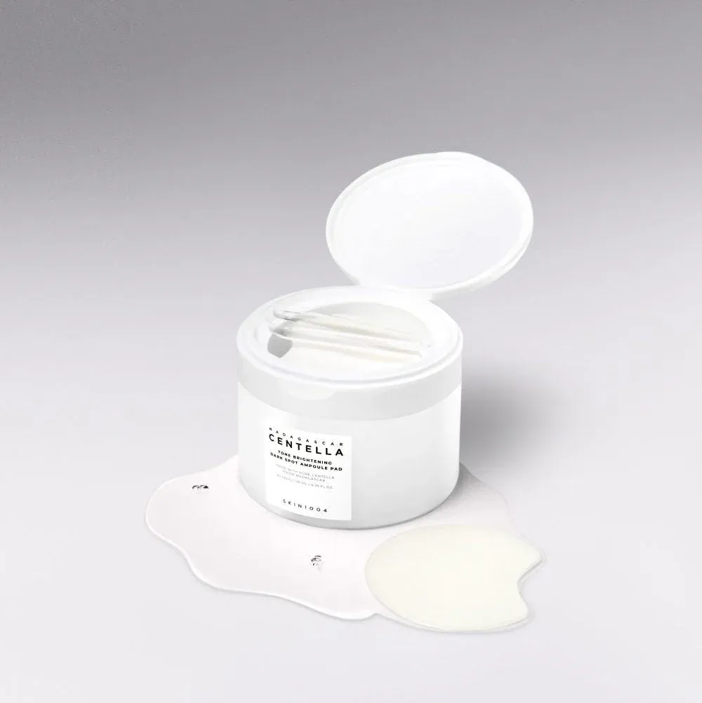 SKIN1004-Madagascar-Centella-Tone-Brightening-Dark-Spot-Ampoule-Pad-3.webp